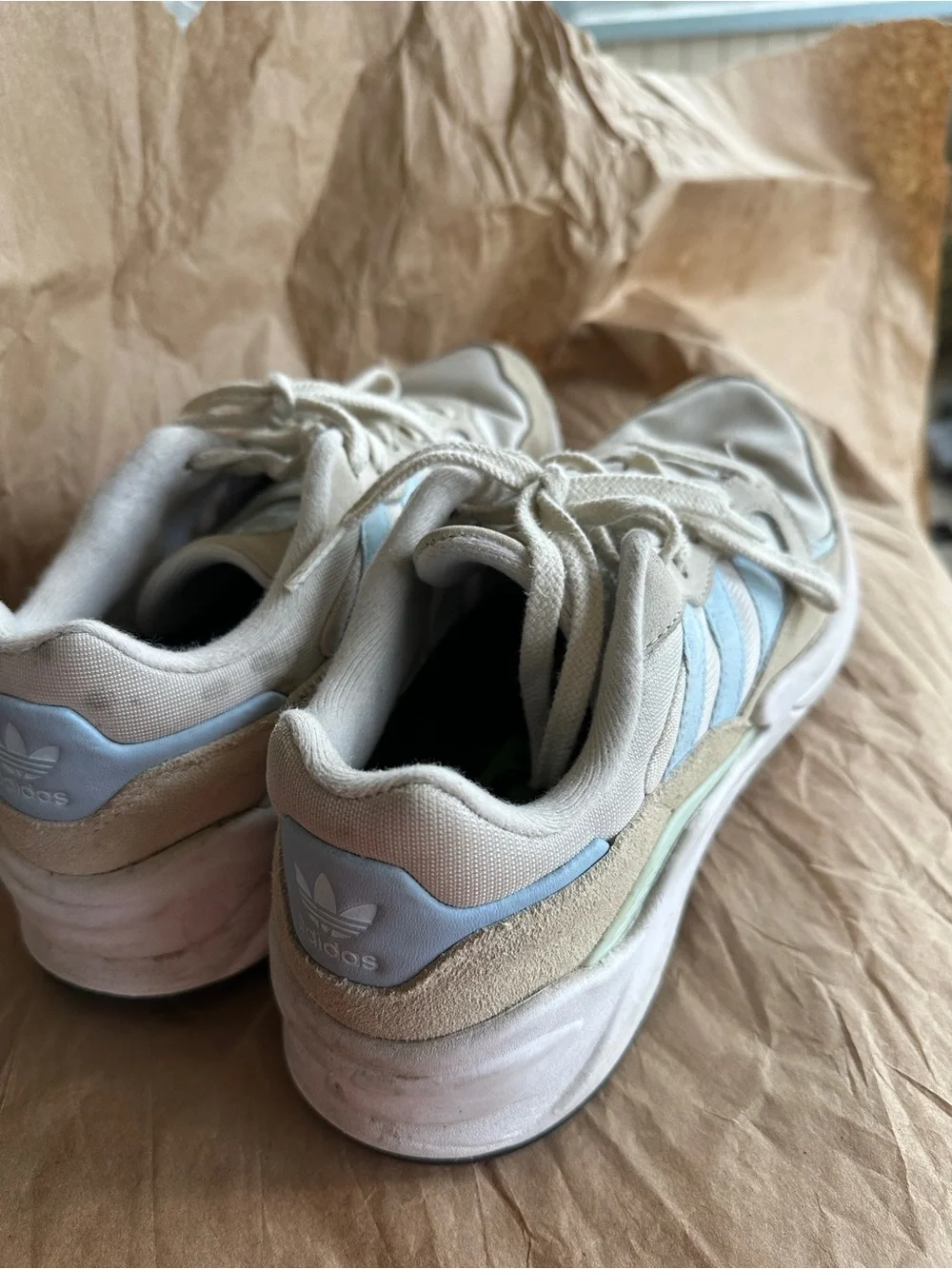 Adidas trainers women’s 9